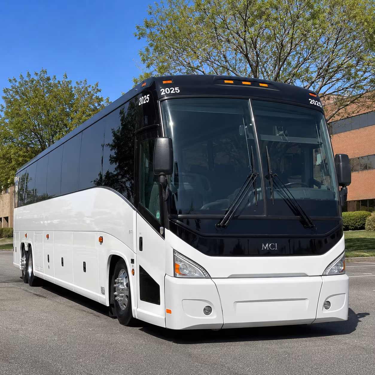 starlight theatre group transportation for olathe concert goers